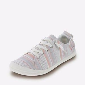 American Eagle Women's Skylar Fashion Sneakers 13